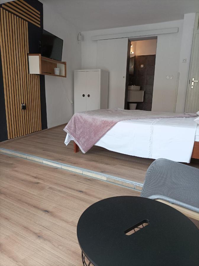 Apartment Seventh Continent شيبينيك المظهر الخارجي الصورة